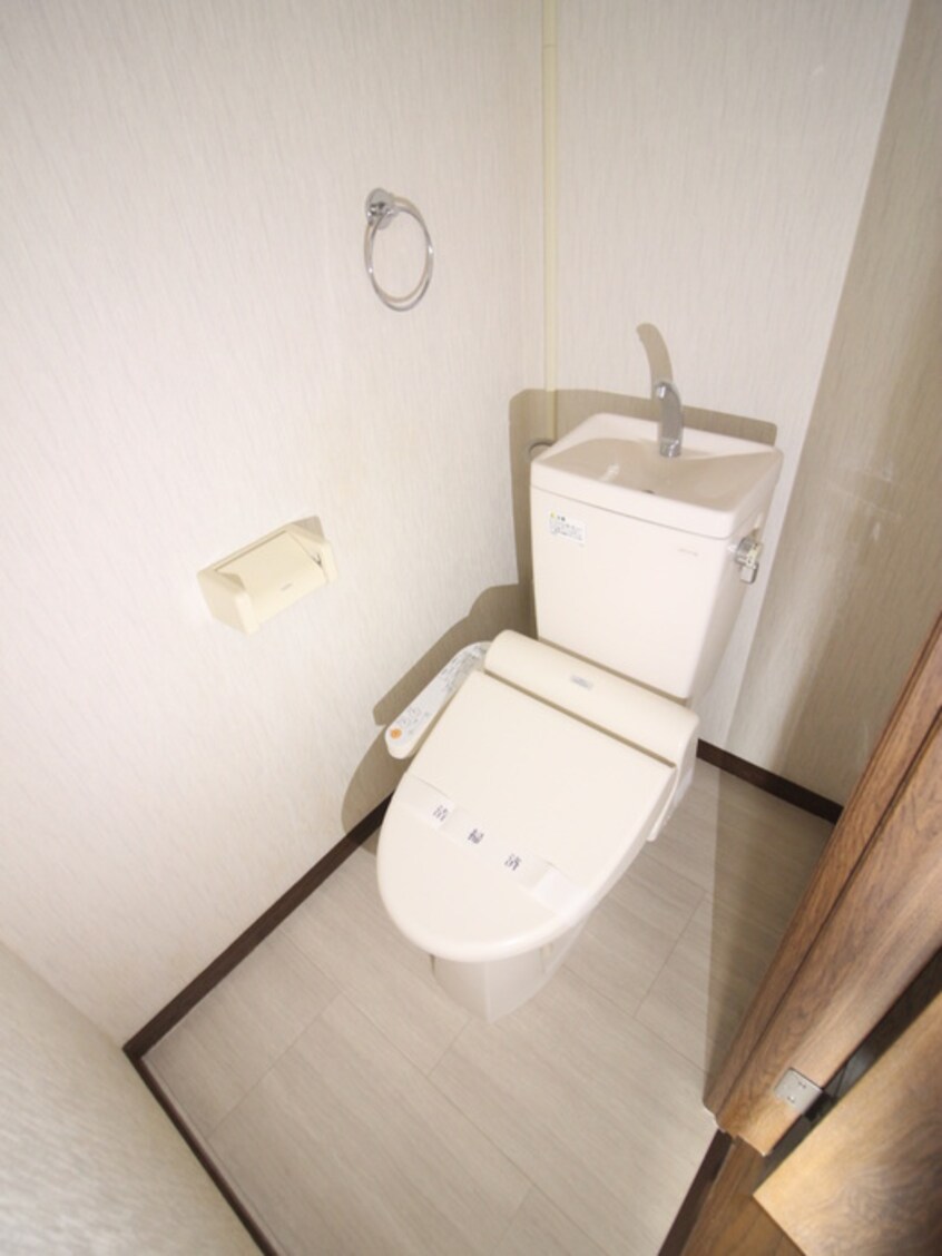 トイレ ミュ－湘南台