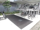 駐輪場 クアドリフォリエブルー