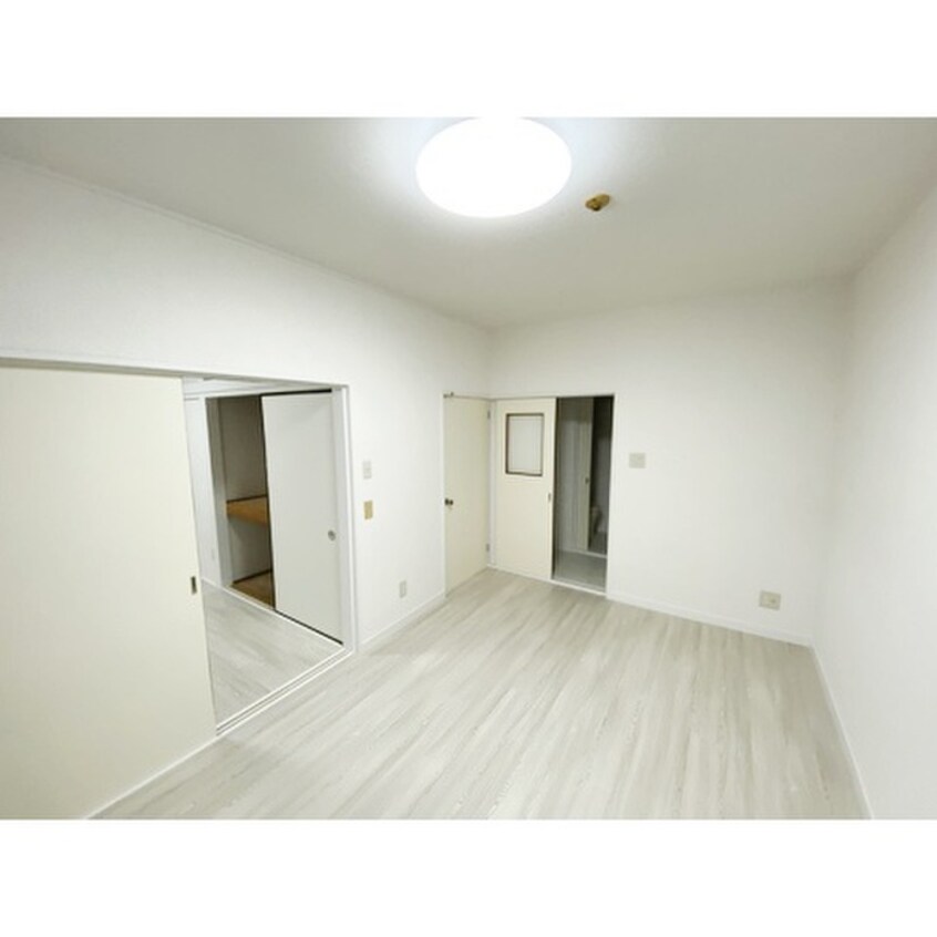 居室 コ－ポ原田