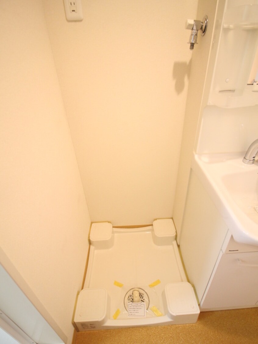 洗濯機置場 リ－スランド浦和