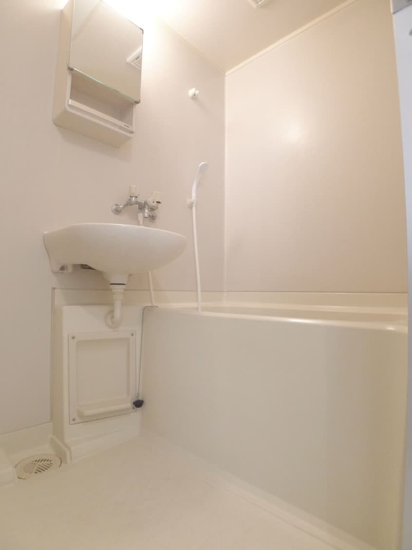 バス／シャワールーム等 クレストパレス参番館（２）
