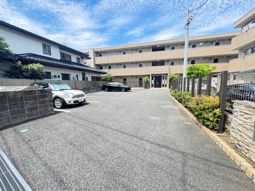 駐車場 トネリコテラス１
