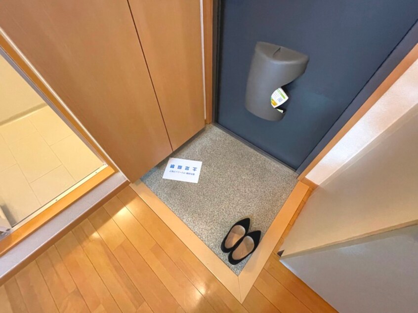 玄関 ロ-ズパレット　Ｂ