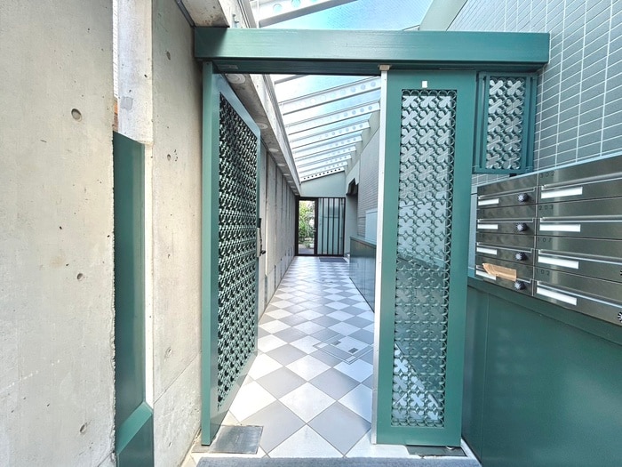 エントランス部分 ラ・メゾン国分