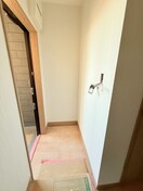 玄関 仮）新河岸共同住宅