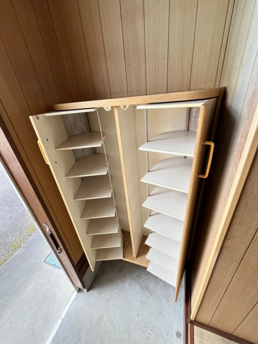 靴箱 メゾン石森