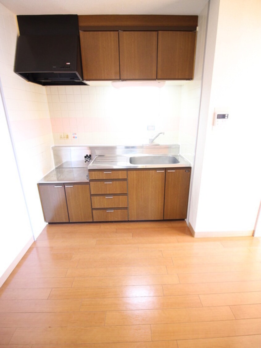 キッチン グランデージ３武里