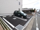 駐車場 フラワーヒルズ