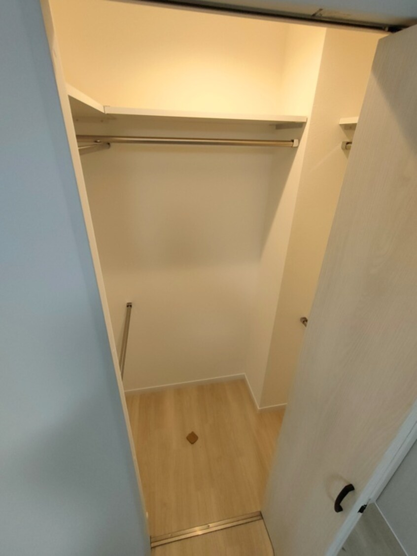 収納 アルモニー高鼻