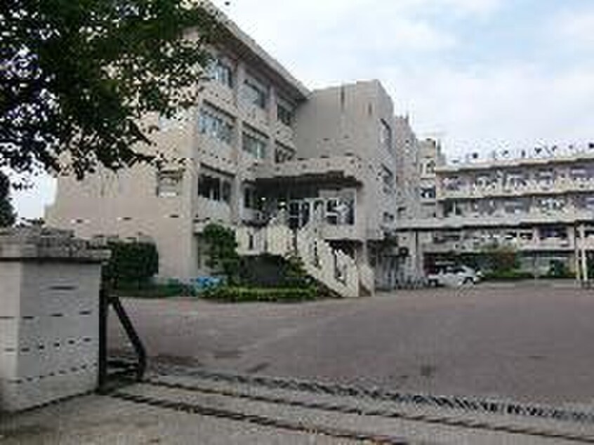 所沢市立安松中学校(中学校/中等教育学校)まで600m 第23北斗ビル