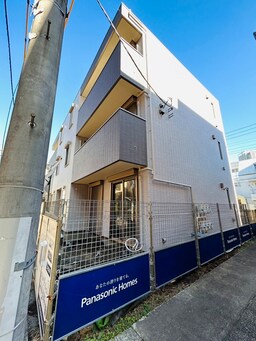 建築中