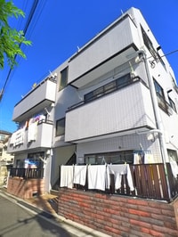 ソ　フ　ィ　ア