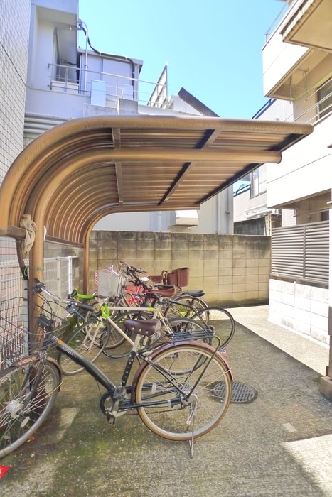駐輪場 マ・メゾン