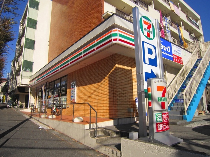 セブンイレブン(コンビニ)まで190m サンテラスあざみ野