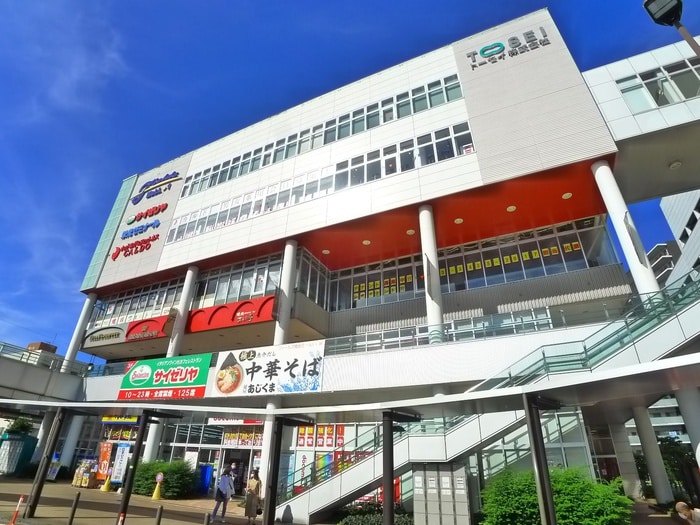 フィールズ(ショッピングセンター/アウトレットモール)まで378m リブリ･南柏