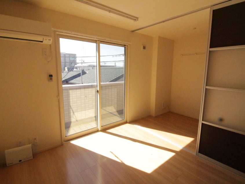 居室 Ｅｓｐｏｉｒ　Ｎａｋａｇａｍｉ