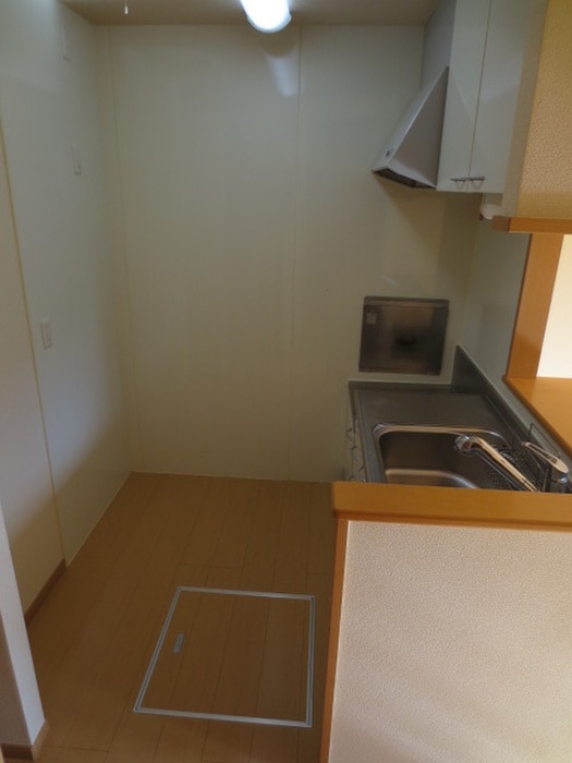 廊下 ロ－ズコ－ト宝町