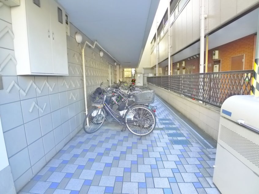 エントランス部分 アサヒビル