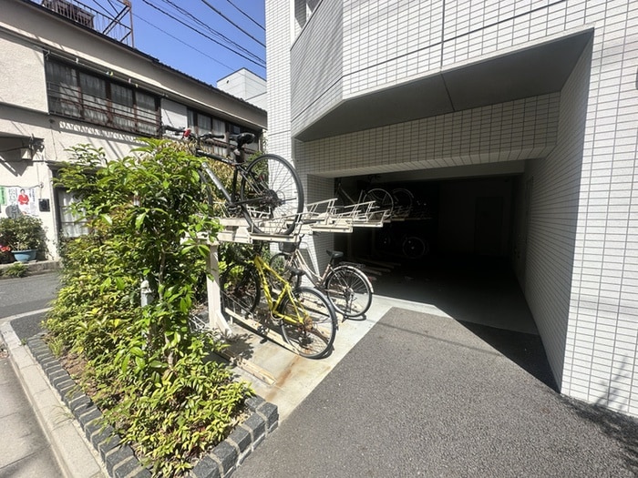 駐輪場 クレヴィスタ錦糸町（502）