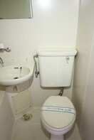 トイレ モンシャトー久地