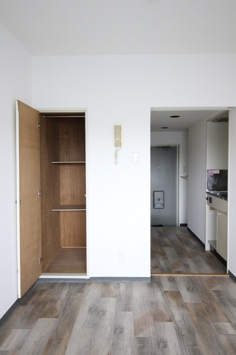 居室 モンシャトー久地