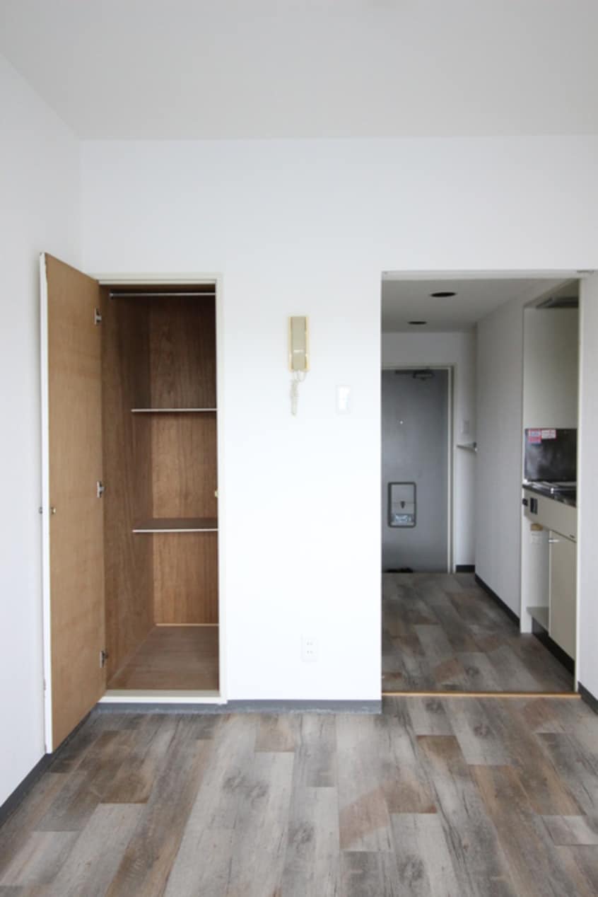 居室 モンシャトー久地