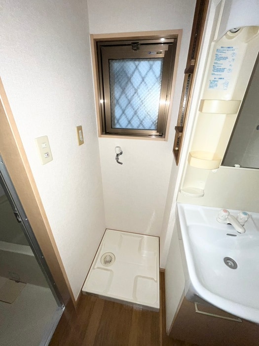 洗濯機置場 ワイズコ－トミズエ