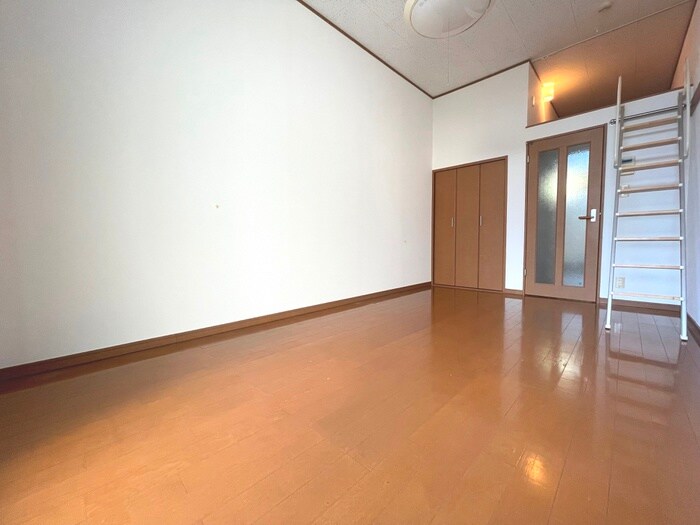 居室 メインシティガ－デンアゼリア２