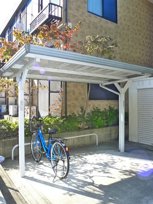 駐輪場 メインシティガ－デンアゼリア２