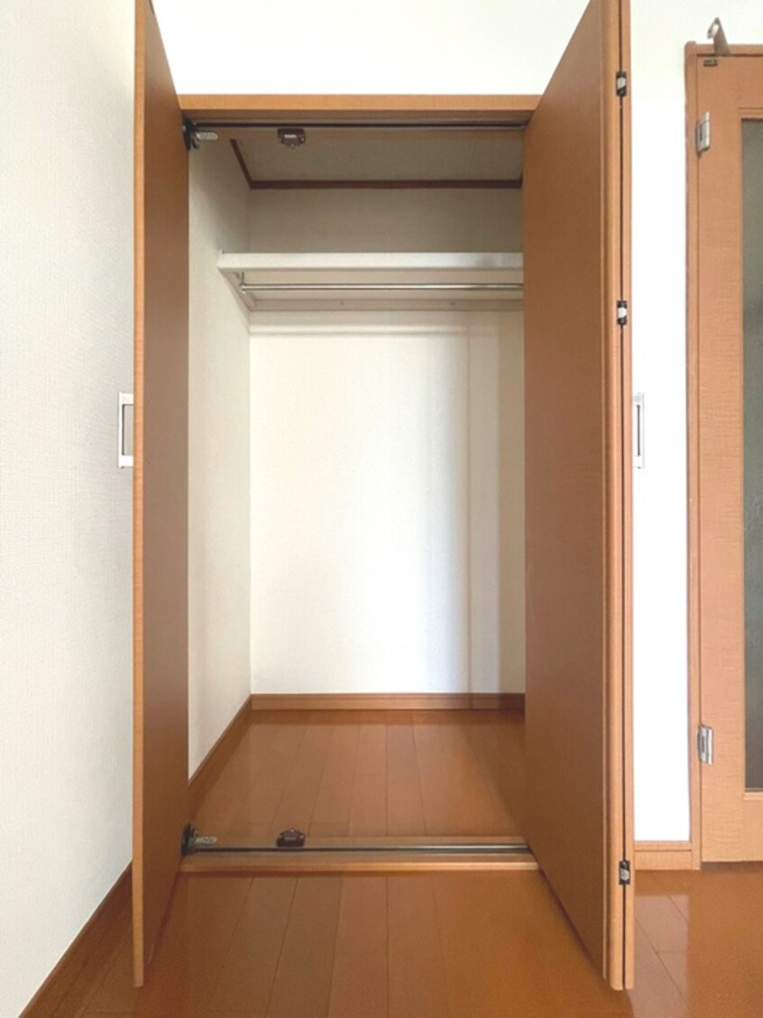 収納 メインシティガ－デンアゼリア２