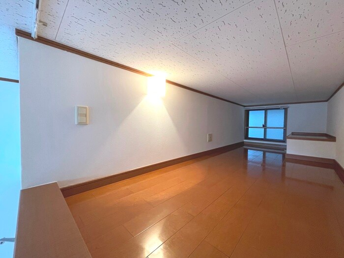 ロフト メインシティガ－デンアゼリア２