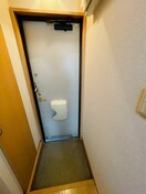 玄関 メゾンヴェルデ