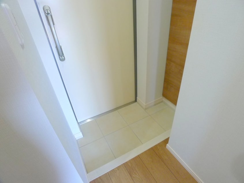 玄関 アルファーコート綾瀬3