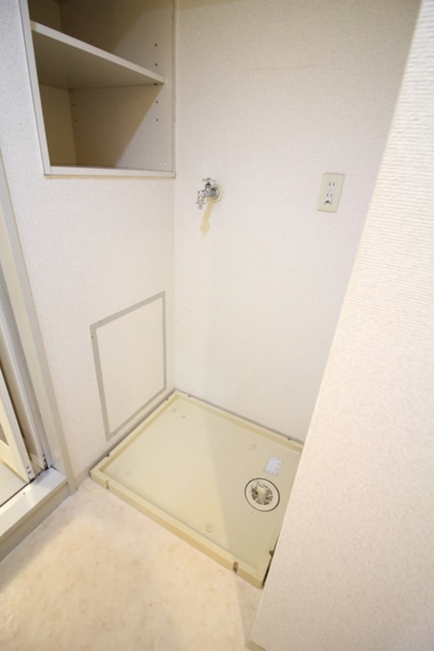 洗濯機置場 コンフォート和田町（302）