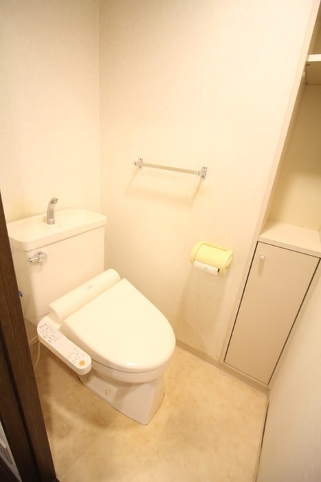 トイレ コンフォート和田町（302）