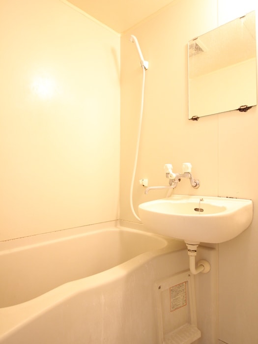 バス／シャワールーム等 メ－プルハイツ