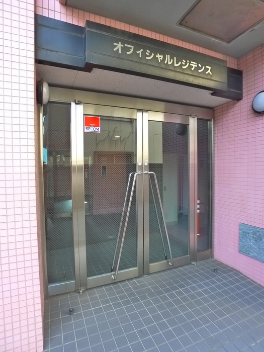 エントランス部分 OFFICIAL RESIDENS