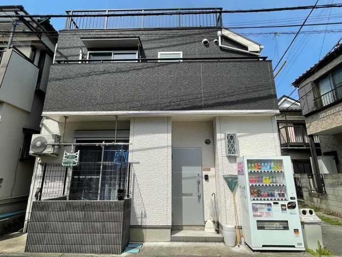 エントランス部分 デュオキューブ坂下町