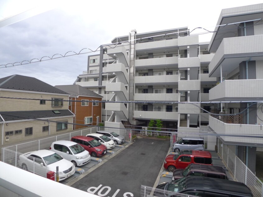 室内からの展望 ボナール