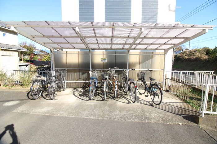 駐輪場 ドミール斉藤