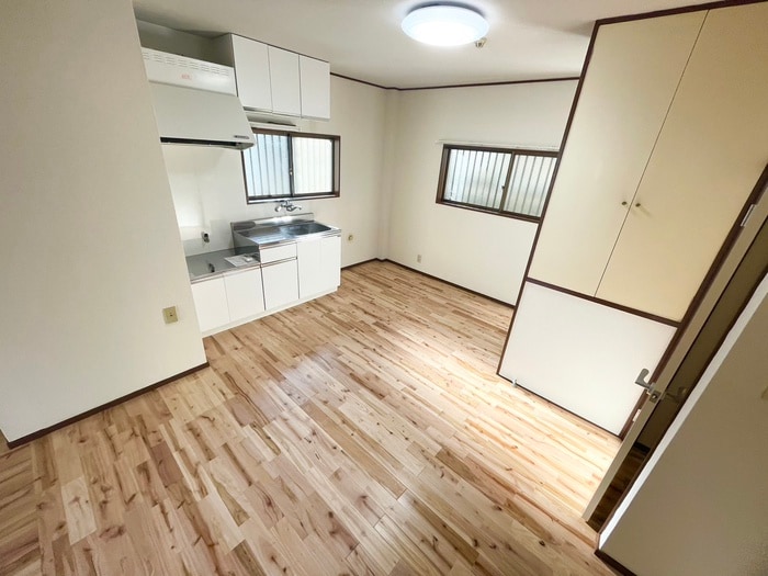 内観写真 リバーサイド四季美