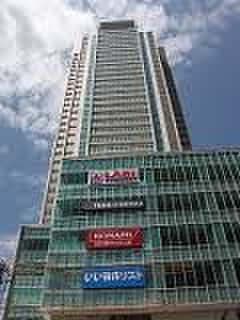 ヤマダ電機 LABI上大岡(電気量販店/ホームセンター)まで699m メゾン白馬