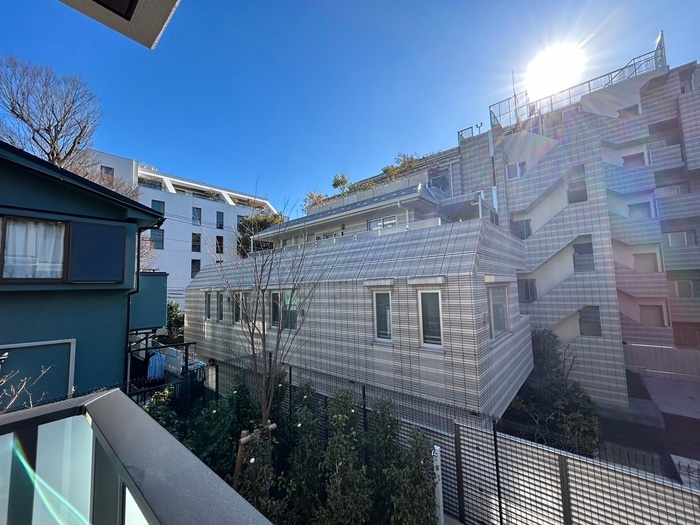 室内からの展望 アルティザ自由が丘