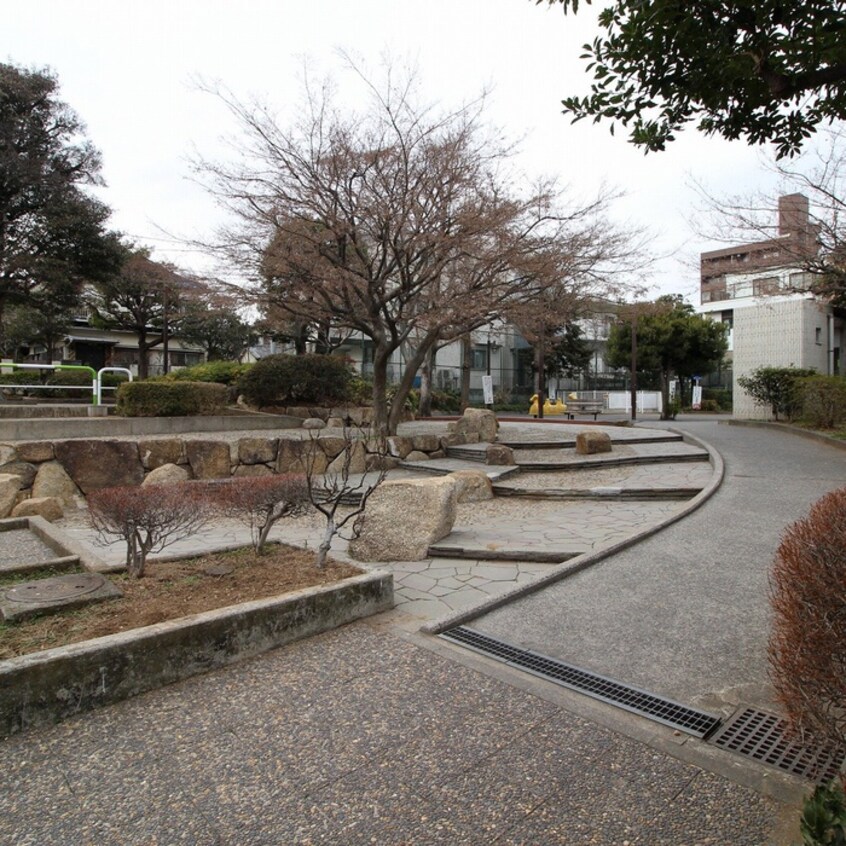 千早第二公園(公園)まで762m ルネサンスコート池袋WEST