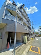 ＷＩＳＥ　ＨＯＵＳＥの外観