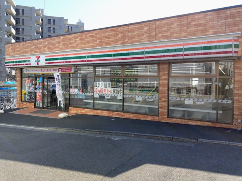 セブンイレブン 大和中央林間駅西店(コンビニ)まで159m メゾンラフィット