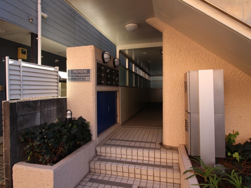 エントランス部分 プレミエ－ル綱島