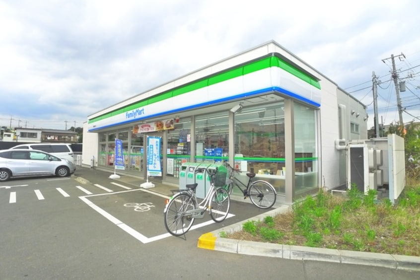 ファミリーマート(コンビニ)まで100m サンスルガＣ