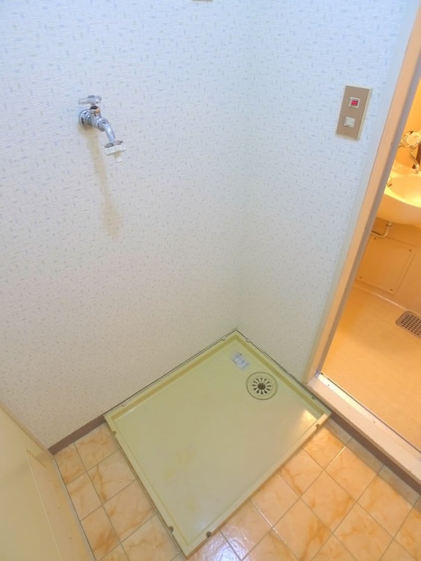 洗濯機置場 サンホワイト南浦和