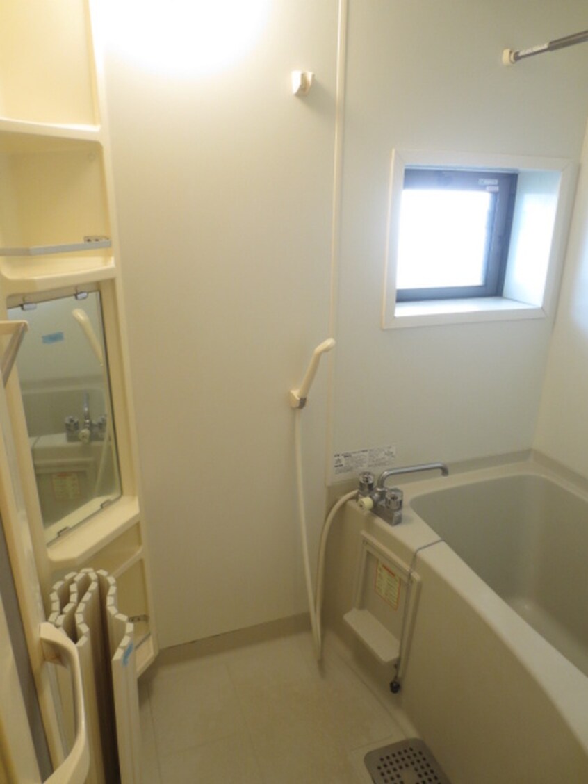 バス／シャワールーム等 エスポワ－ル